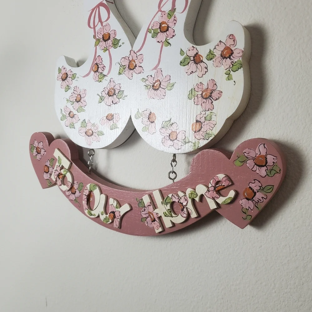 Floral Swan Wooden Wall Sign Pink Hues Hand Painted - Picture 4 of 11